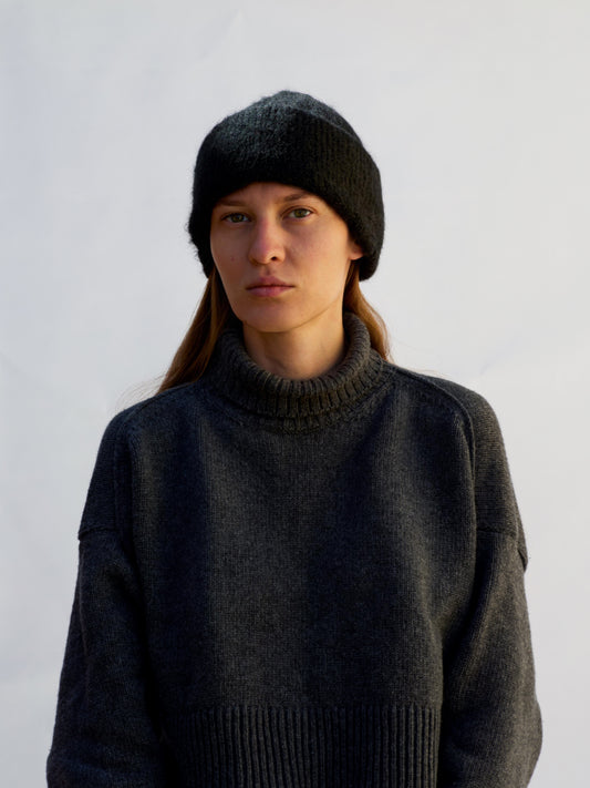 WINTER BEANIE HAT BLACK