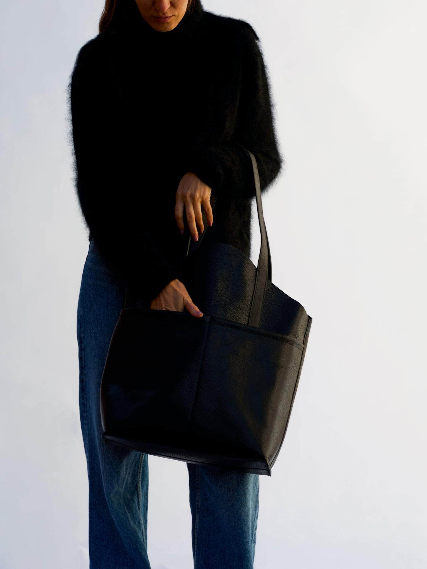 TOSCA BAG BLACK
